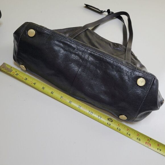 FOSSIL EXPANDABLE ZIP LEATHER BLACK TRIANGLE PURSE SHOULDER TRAVEL BAG - Picture 12 of 15